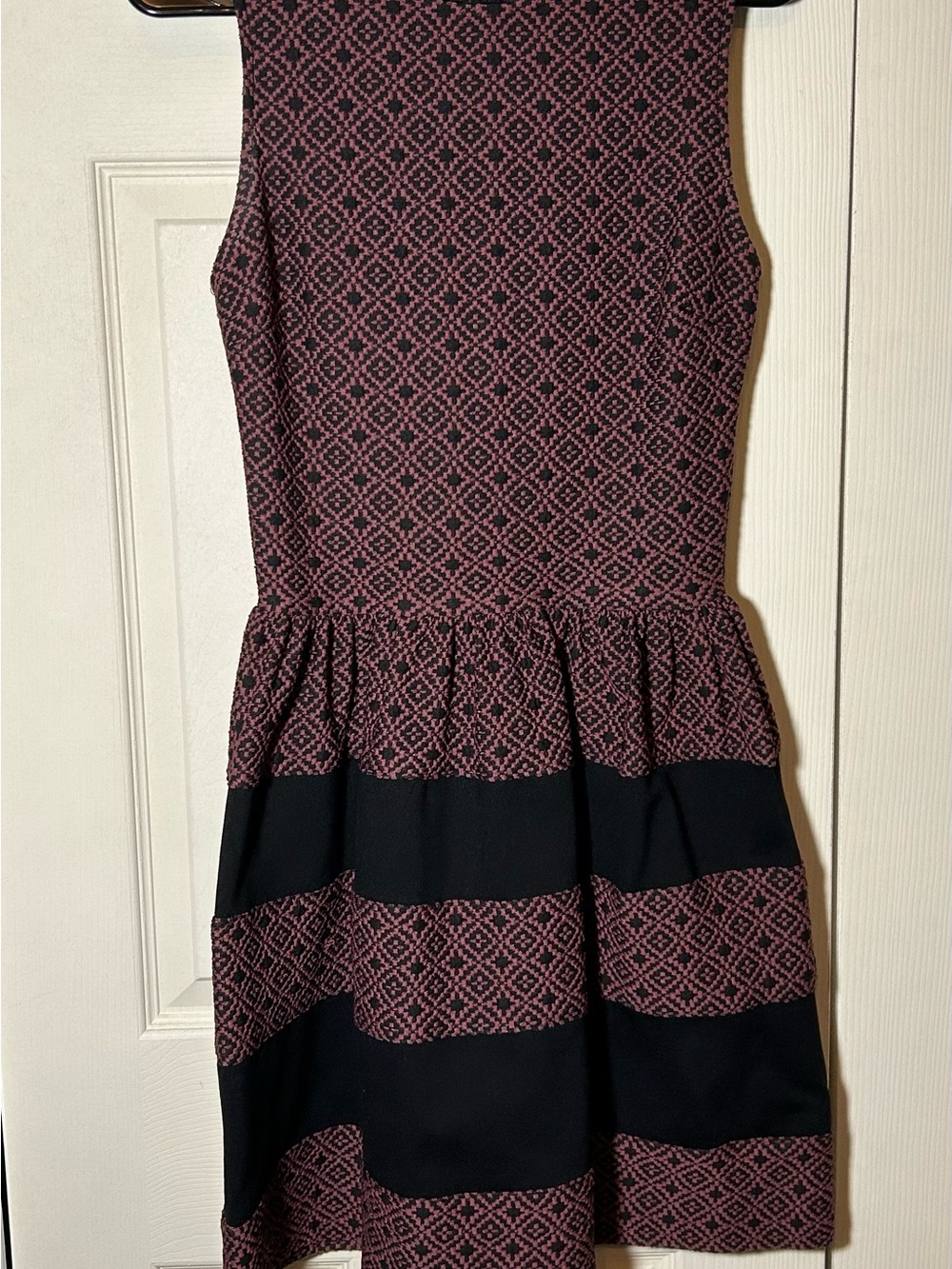 Bar III Women's Purple Sleeveless
A-Line Dress w/Black Accent
Stripes, Size M